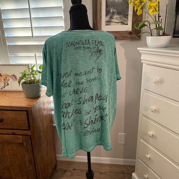 Magnolia Pearl NWT Star Star Star Tee in Verona, OSFM - Picture 3 of 12